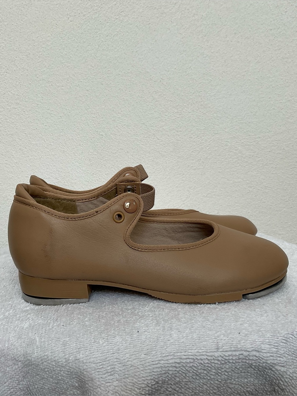 Capezio Shuffle Toe Tap Shoe Tan Adjustable Strap Tele Tone Taps Size 13